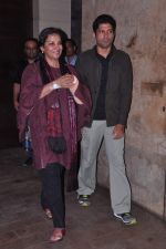 Farhan Akhtar, Shabana Azmi at Special screening of Bhaag Milkha Bhaag in Light box, Mumbai on 9th July 2013 (28).JPG